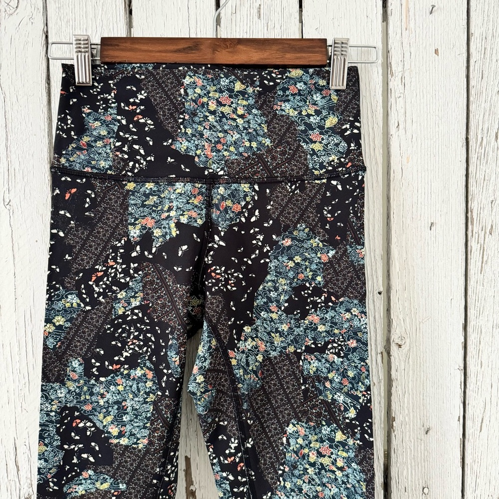 Lululemon Wunder Under Hi-Rise 7/8 leggings *LIKE NEW*